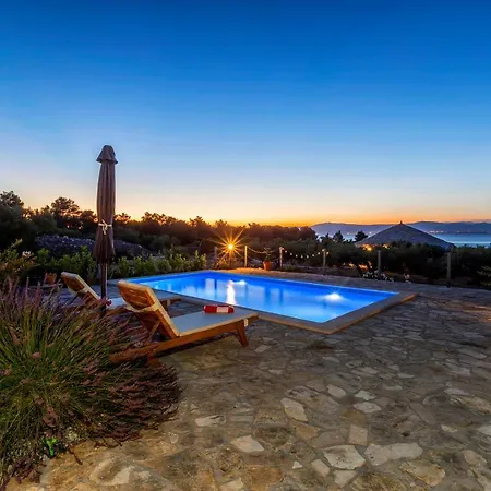 Casa de Férias Magical Island Home With Private Heated Pool